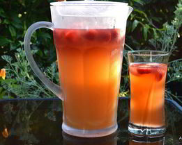 Персиковый холодный чай