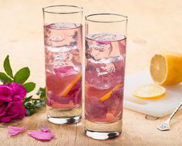 Розовый чай