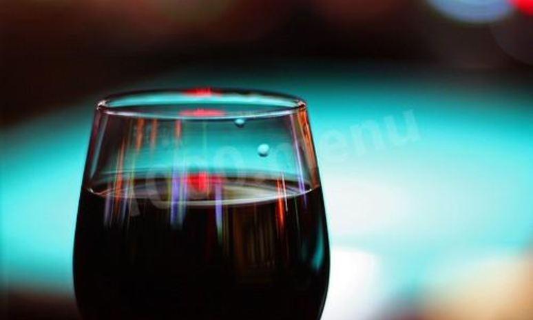 Рецепт клубничного вина ассорти