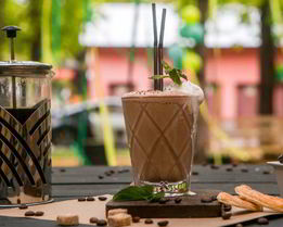 Холодный мятно-шоколадный кофе