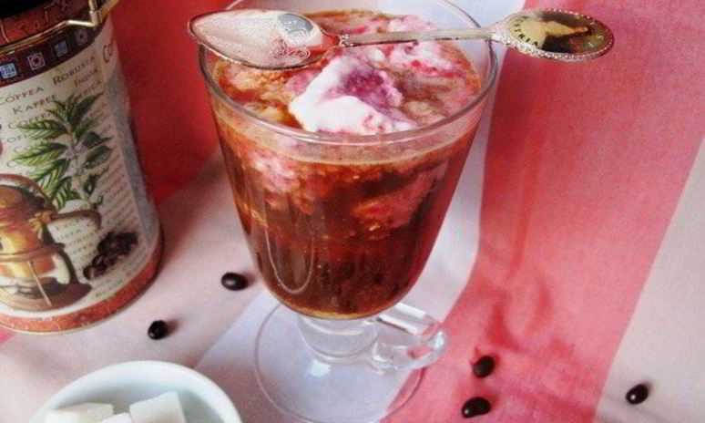 Рецепт кофе глясе с клубничным сорбе