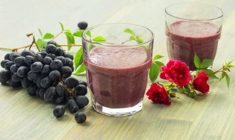 Рецепт бананова-виноградного смузи