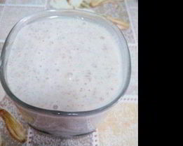 Банановый смузи с миндалем, клетчаткой и овсянкой