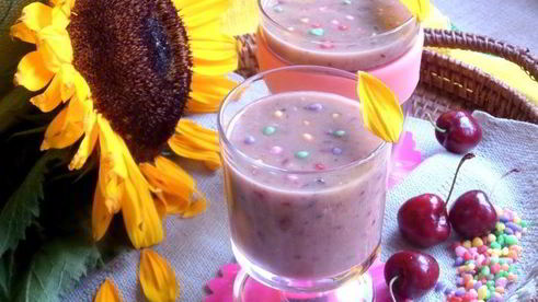 черешневый смузи с авокадо