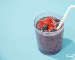 Черничный смузи с бананом и кокосовым молоком