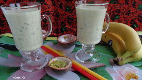 смузи маракуйя-банан-кокос