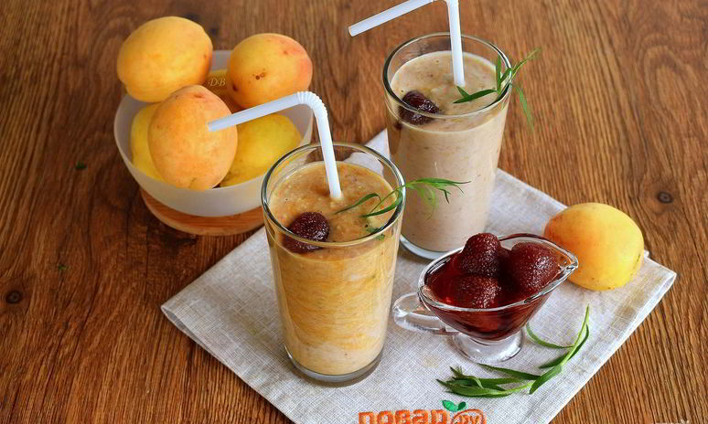 Рецепт смузей с тархуном и клубникой