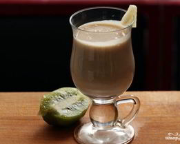 Смузи с яблоком и бананом