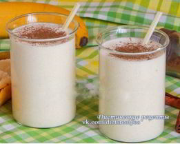 Творожно-банановый смузи