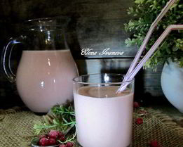 Ягодно-фруктовый смузи на овсяном молоке