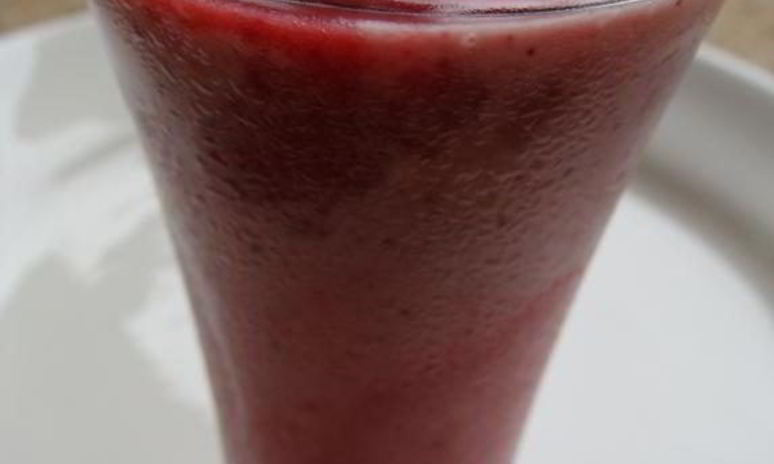 Рецепт витаминного напитка ягодка мэдли