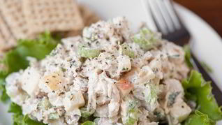 Диетический салат с индейкой