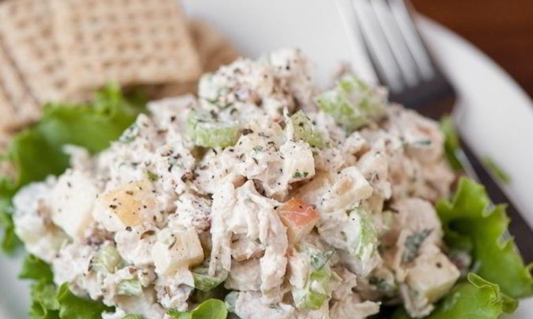 Рецепт диетического салата с индейкой