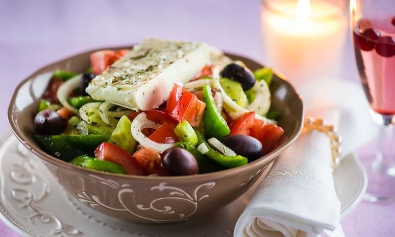 Рецепт греческого салата с фетаксой
