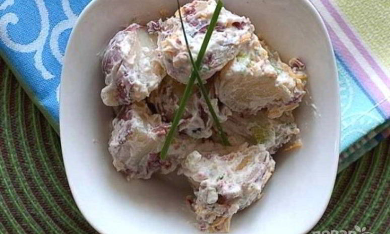Рецепт картофельного салата с сыром