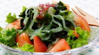 Салат с картофелем и морской капустой