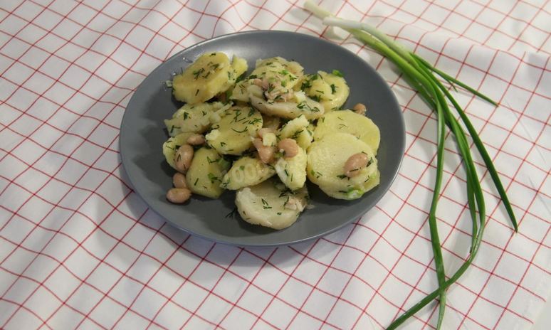 Рецепт теплого салата с картофелем