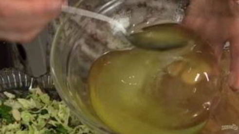 хрустящий салат с мивиной