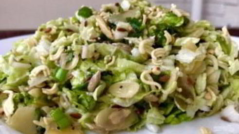 хрустящий салат с мивиной