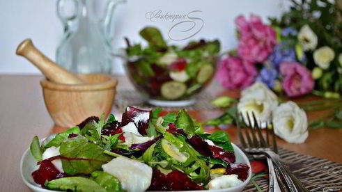 рыбный салат со свекольным желе