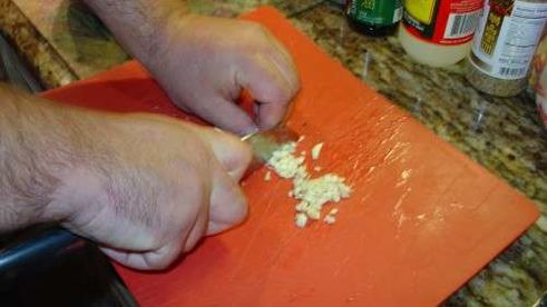 салат из кальмаров с кунжутом