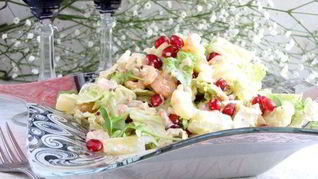 Салат из пекинской капусты с креветками