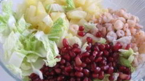 салат из пекинской капусты с креветками