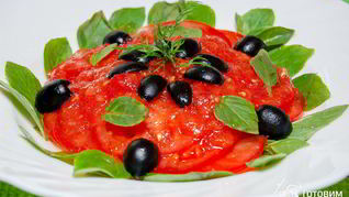 Салат из помидоров