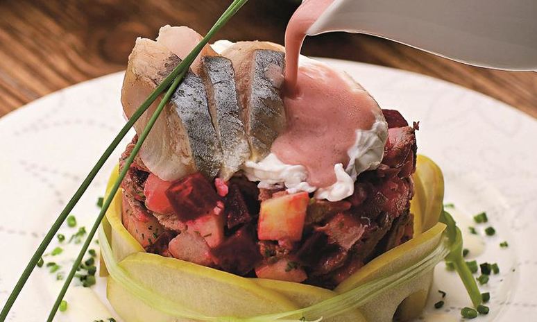 Рецепт салата из сельди со сметанным соусом