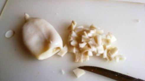 салат нептун с креветками и красной икрой