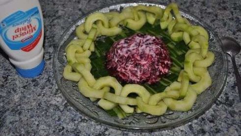 салат сельдь под шубой с яблоком