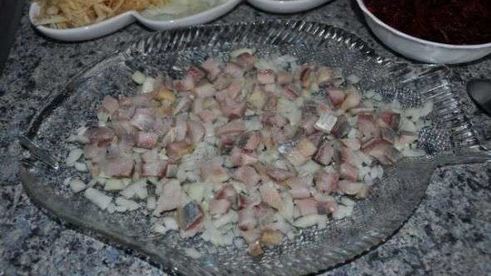 салат сельдь под шубой с яблоком