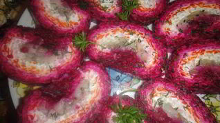 Сельдь под шубой в виде рулета