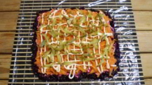 селедка под шубой в виде рулета