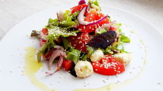 Салат с авокадо