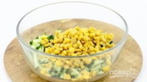 салат с кальмаром и сыром