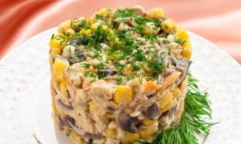 Рецепт салата с кукурузой и грибами