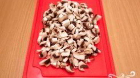 салат с кукурузой и грибами