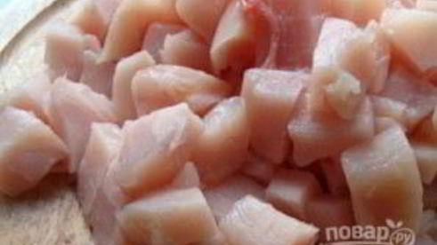 салат с курицей, сыром и ананасом