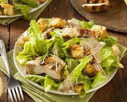 Классический салат цезарь