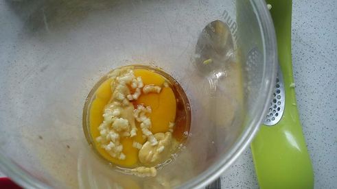 салат цезарь с индейкой