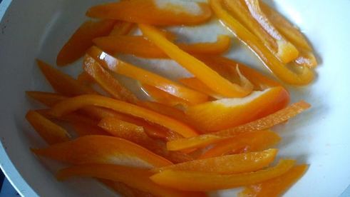 салат цезарь с индейкой