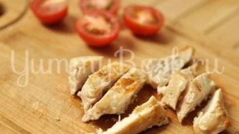 салат цезарь с курицей