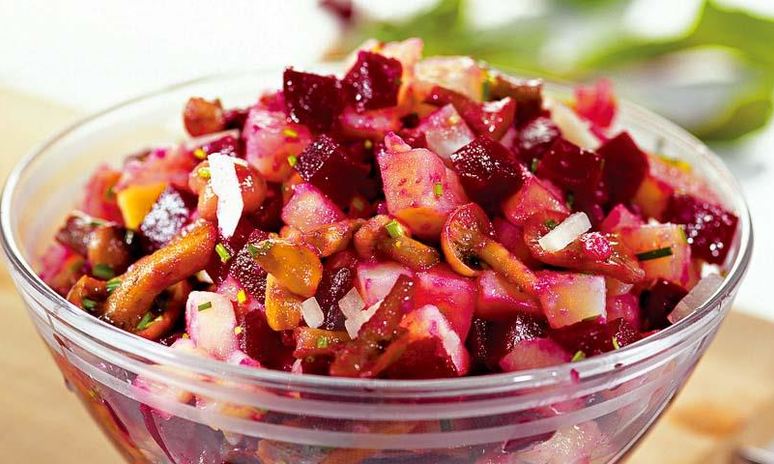 Рецепт салата винегрет с маринованными опятами