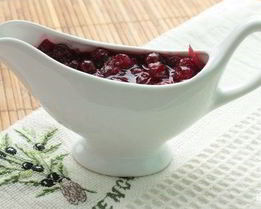 Брусничный соус к мясу без вина