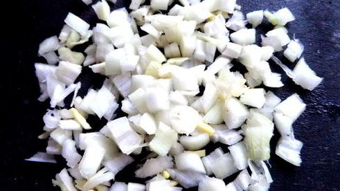 сливочный соус с черносливом