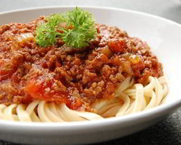 Соус болоньезе с вермишелью