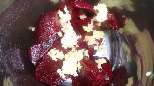 свекольный соус