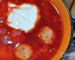 Борщ с фрикадельками