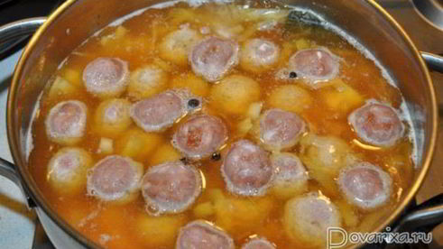 борщ с фрикадельками